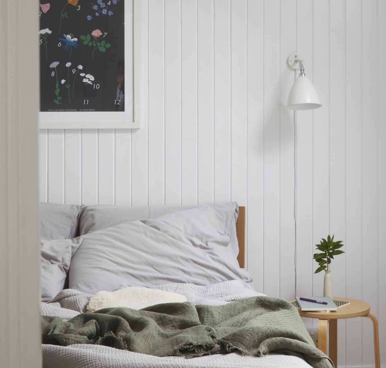 Bedroom with king size bed, cotton bedding, hairdryer. We supply hand and bath towels